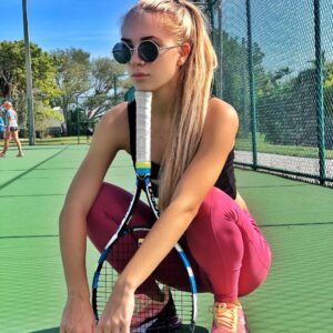 Angelina Dimova: The 19-Year-Old Ukrainian Tennis Star Known for Her Unique Two-Piece Outfits