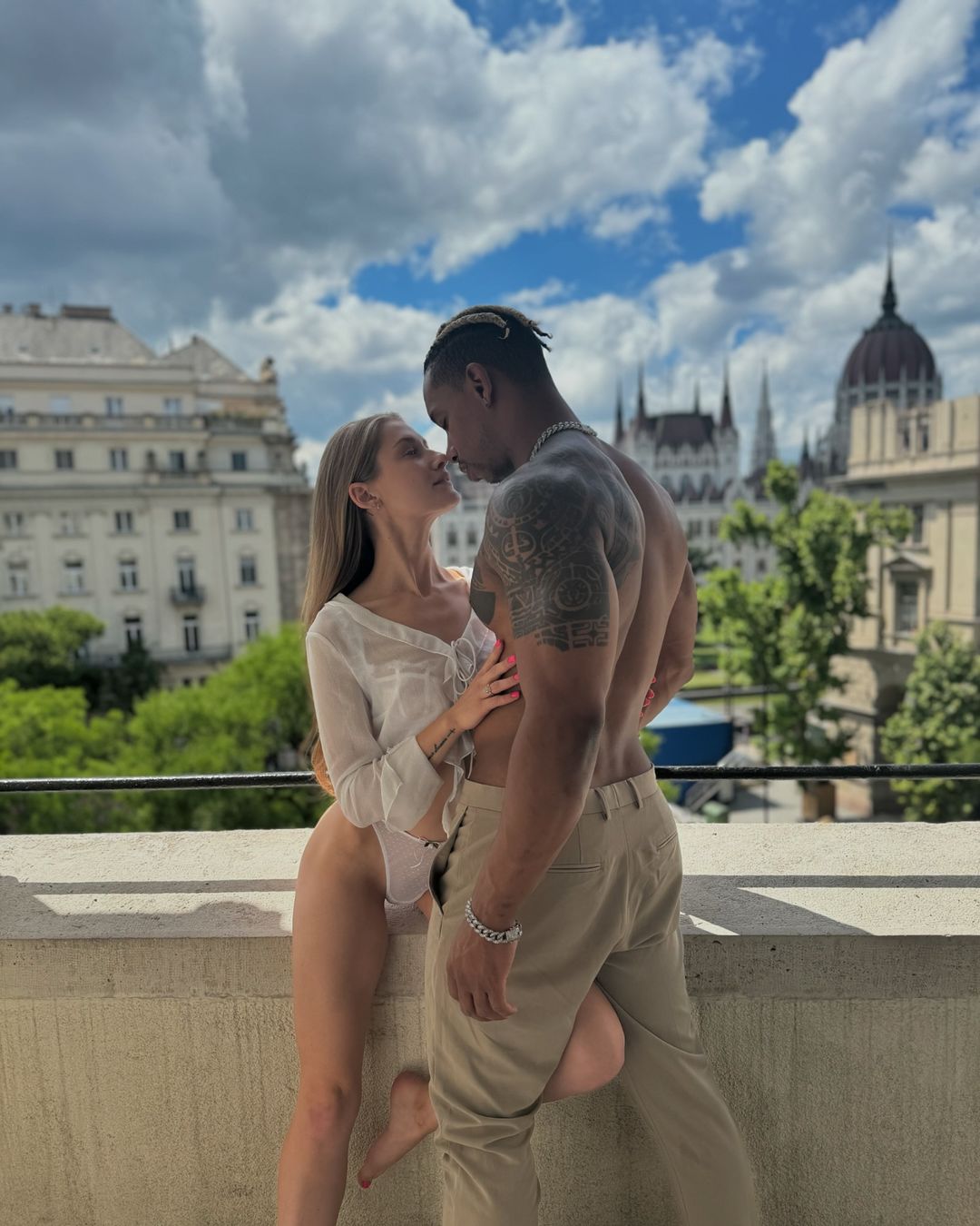 Ildiko Lohr joins forces with Jesús Reyes